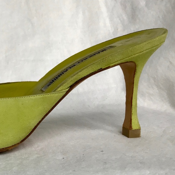 Manolo Blahnik Fresh Green Suede Mule Kittens - Picture 3 of 8
